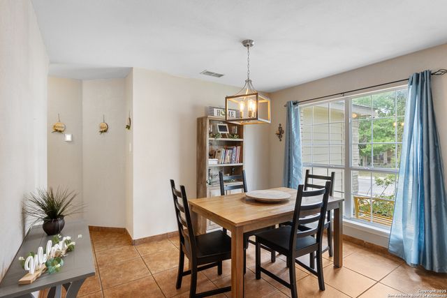 1214 Bobcat Pass, San Antonio, TX 78251