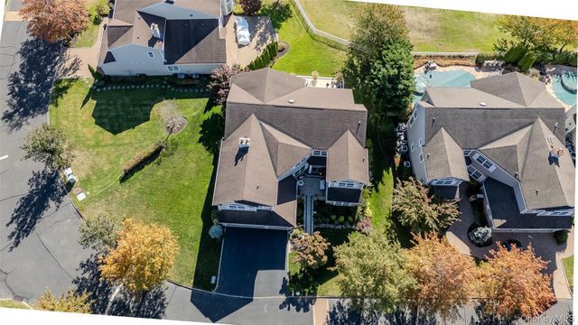 77 Hamlet Drive, Mount Sinai, NY 11766