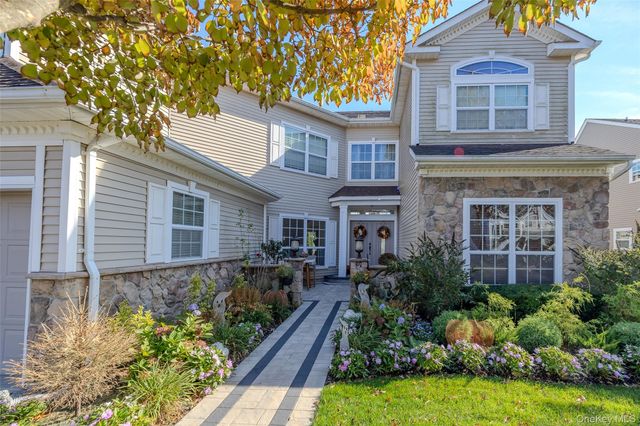 77 Hamlet Drive, Mount Sinai, NY 11766