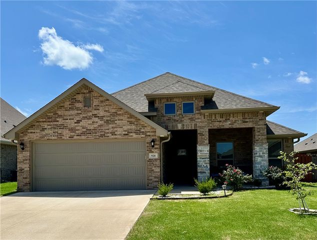920 Sundance Lane, Bentonville, AR 72712