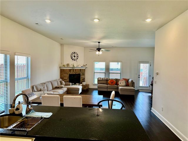920 Sundance Lane, Bentonville, AR 72712