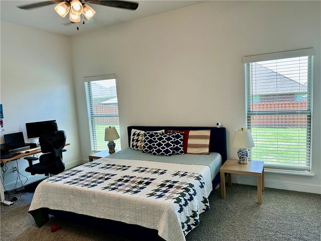 920 Sundance Lane, Bentonville, AR 72712