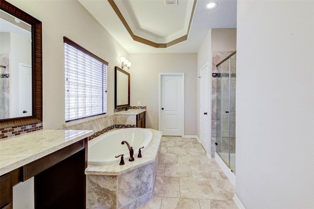 9977 Norhill Heights Lane, Brookshire, TX 77423