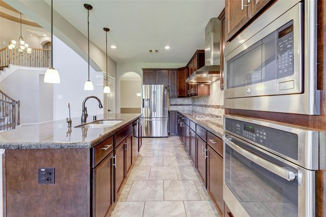 9977 Norhill Heights Lane, Brookshire, TX 77423