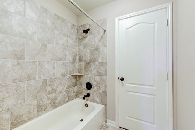 9977 Norhill Heights Lane, Brookshire, TX 77423