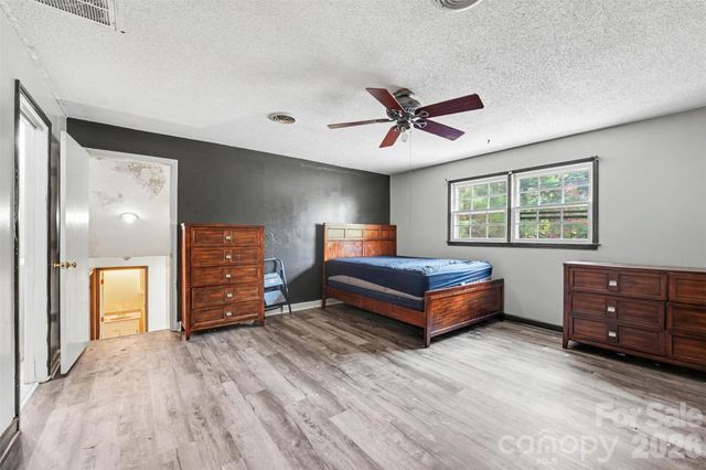 6 Old Farm Road, Salisbury, NC 28147