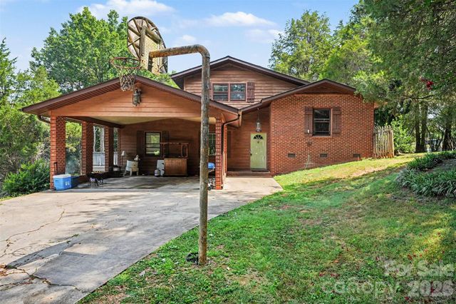 6 Old Farm Road, Salisbury, NC 28147