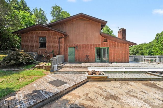 6 Old Farm Road, Salisbury, NC 28147