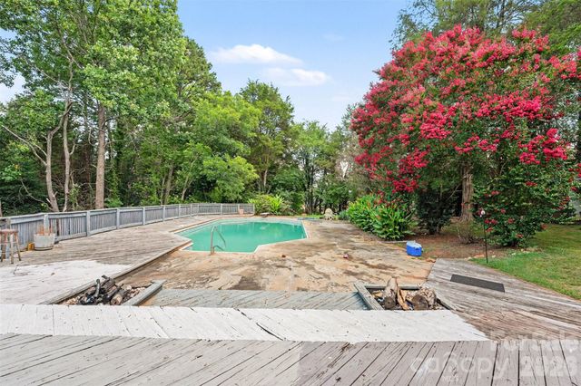 6 Old Farm Road, Salisbury, NC 28147