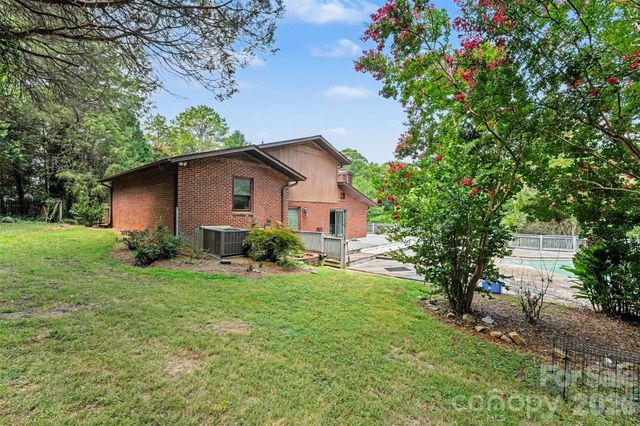 6 Old Farm Road, Salisbury, NC 28147