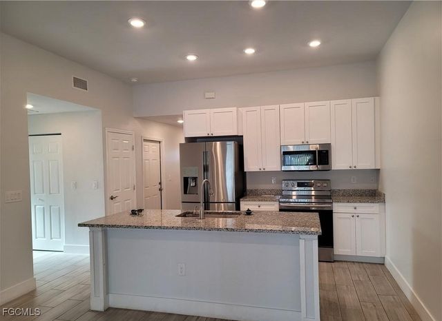 309 SW 47th TER, Cape Coral, FL 33914