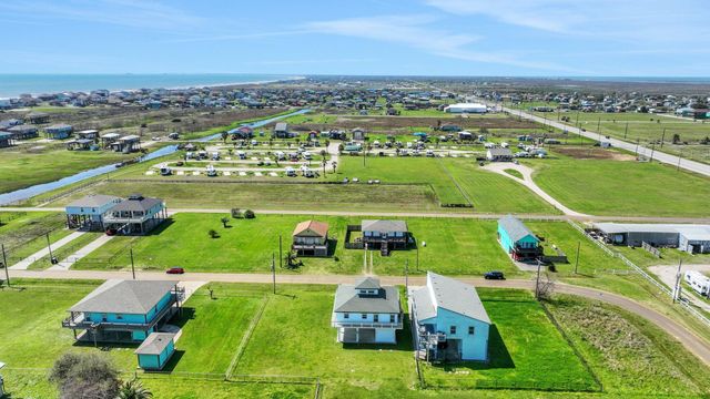 970 Townsend Drive, Bolivar Peninsula, TX 77650