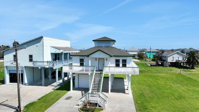 970 Townsend Drive, Bolivar Peninsula, TX 77650