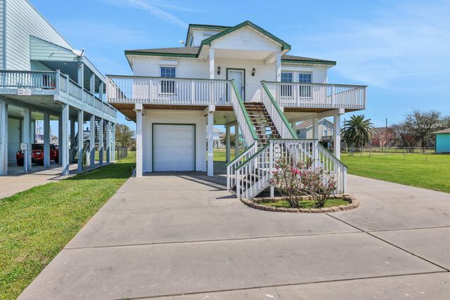 970 Townsend Drive, Bolivar Peninsula, TX 77650