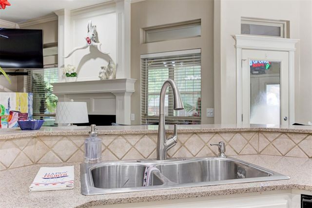 1224 Parrish Place, Blanchard, OK 73010