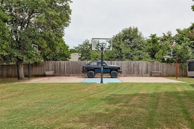1224 Parrish Place, Blanchard, OK 73010
