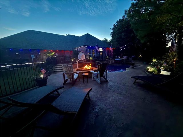 1224 Parrish Place, Blanchard, OK 73010