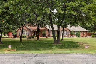 1224 Parrish Place, Blanchard, OK 73010