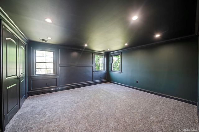 11 Lakewood Avenue, Lake Ronkonkoma, NY 11779
