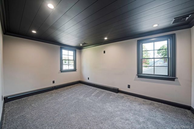 11 Lakewood Avenue, Lake Ronkonkoma, NY 11779