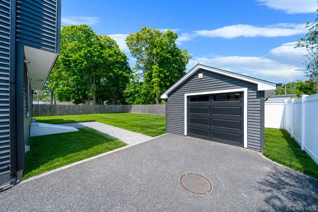 11 Lakewood Avenue, Lake Ronkonkoma, NY 11779