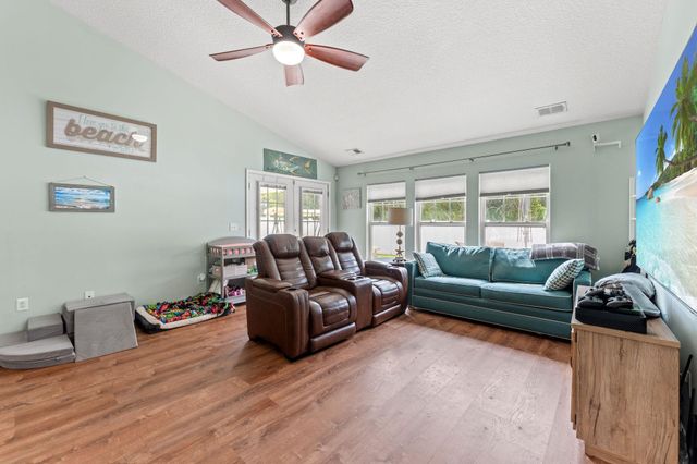 625 Old Castle Loop, Myrtle Beach, SC 29579