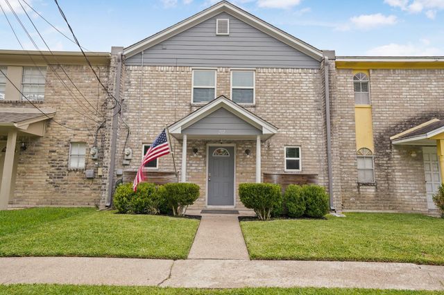 207 Granberry Street, Humble, TX 77338