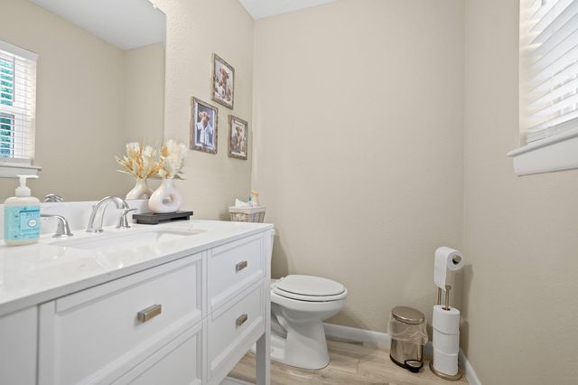 207 Granberry Street, Humble, TX 77338