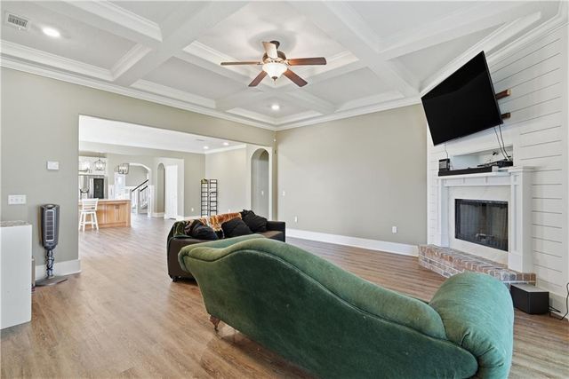 9 Palmer Place Lane NE, Ludowici, GA 31316