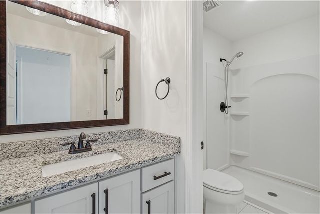 9 Palmer Place Lane NE, Ludowici, GA 31316