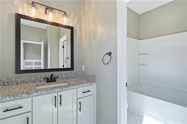 9 Palmer Place Lane NE, Ludowici, GA 31316