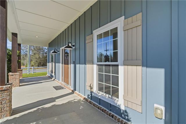 9 Palmer Place Lane NE, Ludowici, GA 31316