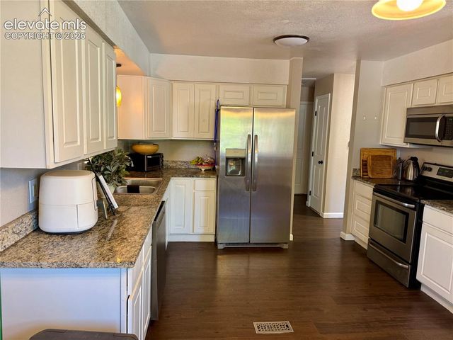 1208 Doyle Place, Colorado Springs, CO 80915