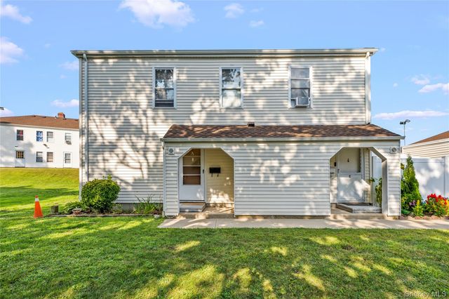 200 Lowndes Avenue A, Huntington Station, NY 11746
