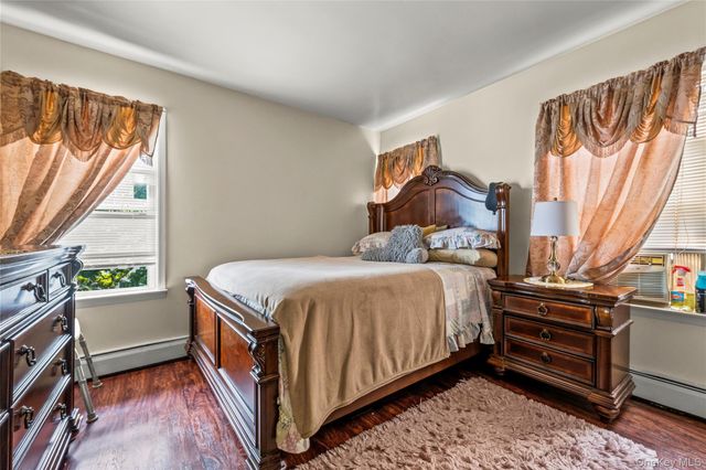 200 Lowndes Avenue A, Huntington Station, NY 11746