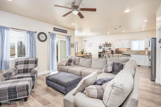 800 Great Basin Lane, Fallon, NV 89406