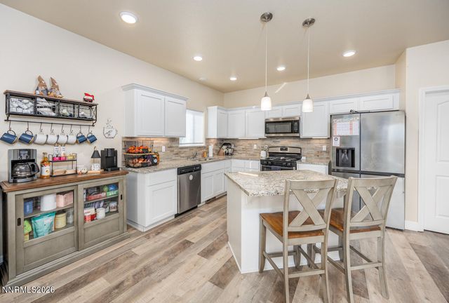 800 Great Basin Lane, Fallon, NV 89406