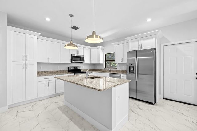 2315 Zeder Avenue, Delray Beach, FL 33444