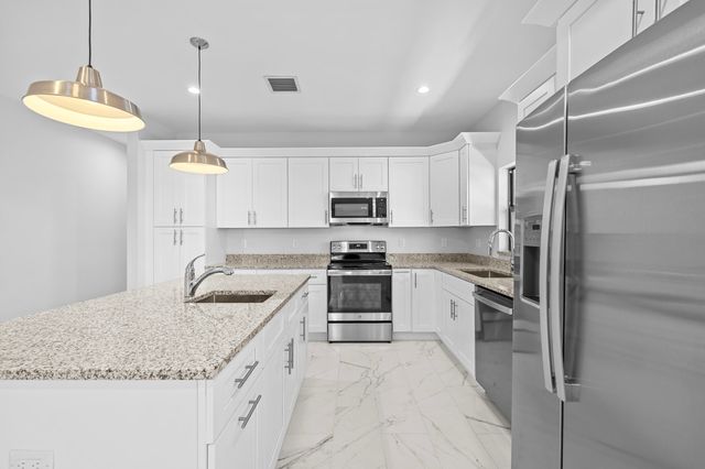 2315 Zeder Avenue, Delray Beach, FL 33444