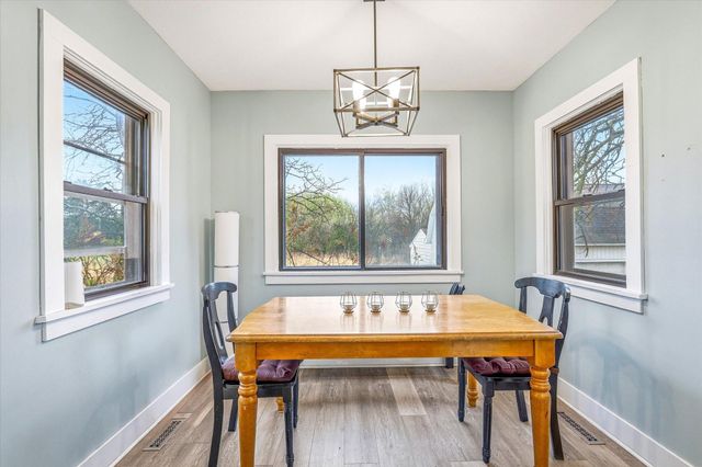 2533 Snelling Curve, Roseville, MN 55113