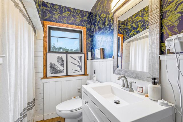 2533 Snelling Curve, Roseville, MN 55113