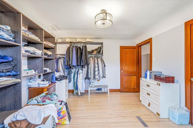 2533 Snelling Curve, Roseville, MN 55113