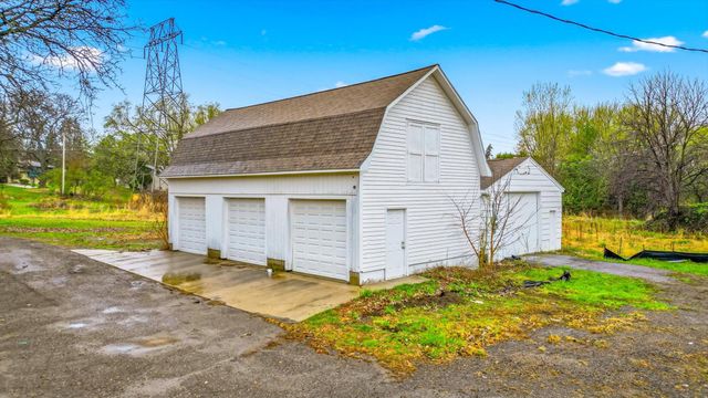 2533 Snelling Curve, Roseville, MN 55113