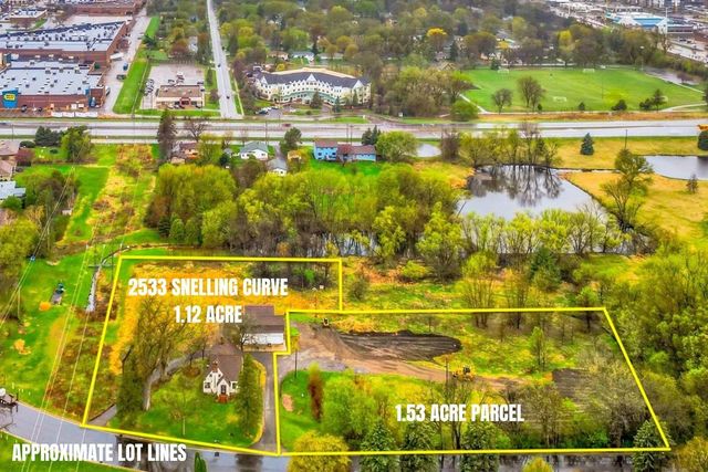 2533 Snelling Curve, Roseville, MN 55113