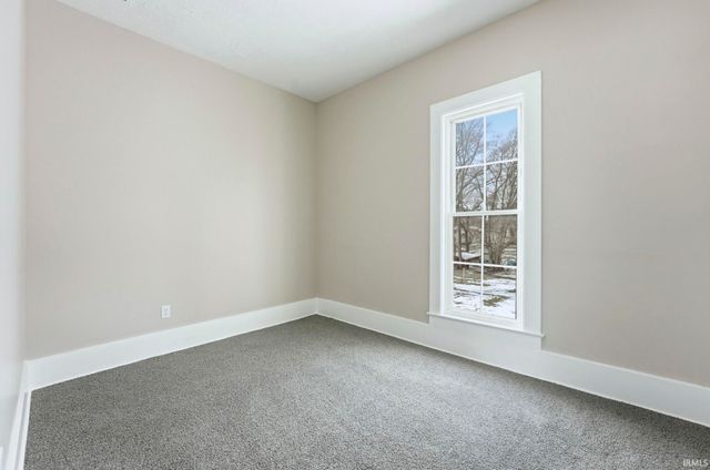 201 W Pine Street, Pierceton, IN 46562