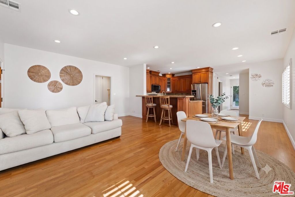 1280 W 8th Street, San Pedro, CA 90731 — photo 2