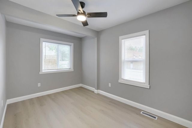 1979 Stillwater Avenue E, Saint Paul, MN 55119