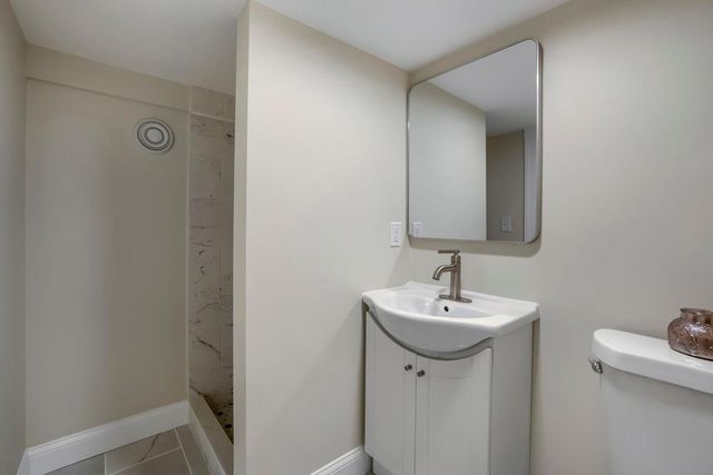 1979 Stillwater Avenue E, Saint Paul, MN 55119