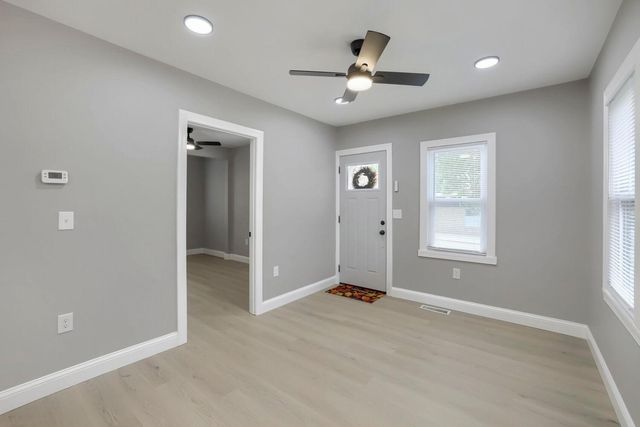 1979 Stillwater Avenue E, Saint Paul, MN 55119