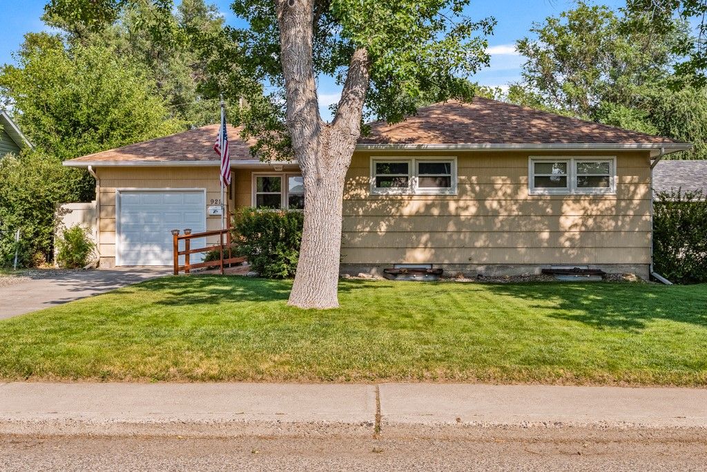 921 25th Street W, Billings, MT 59102 photo 2